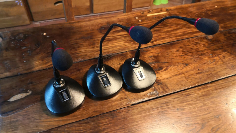 Set de 3 microfonos de conferencia Monacor ECM-500