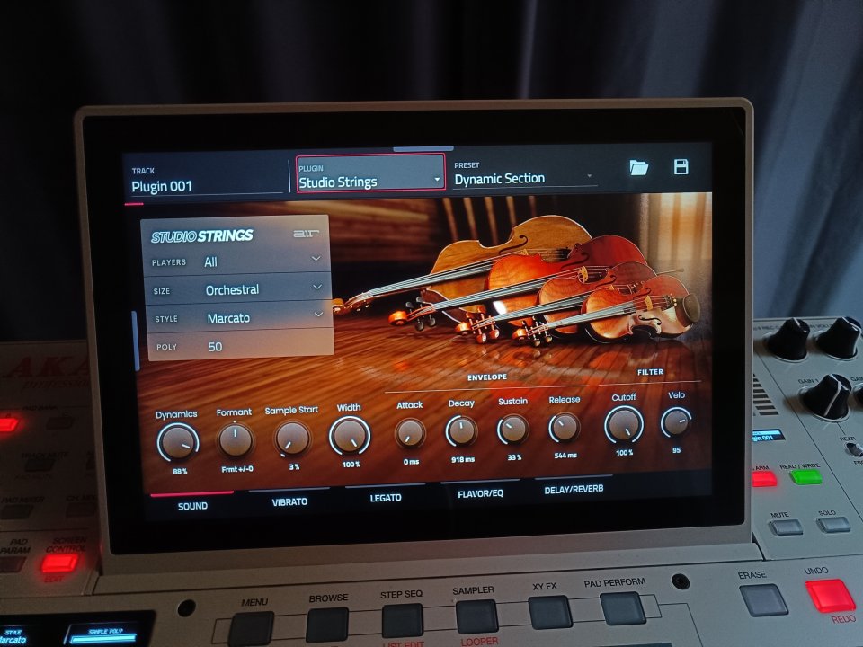 Akai MPC X SE de segunda mano · Foto 8 de 10 · Cantabria · 1250 €