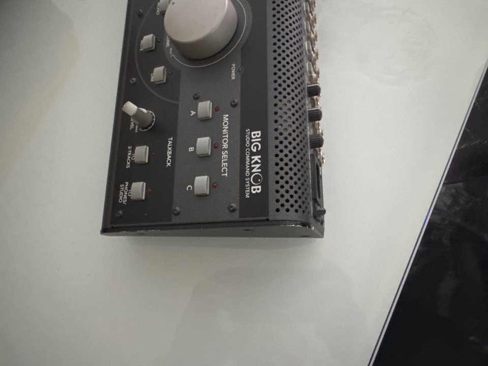 Mackie big knob de segunda mano · Foto 3 de 4 · Barcelona · 90 €