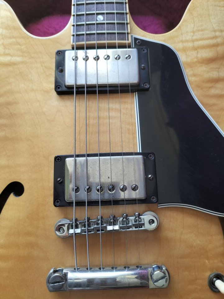 Gibson ES-335 Dot Figured 2001 de segunda mano · Foto 3 de 10 · Valencia · 2600 €