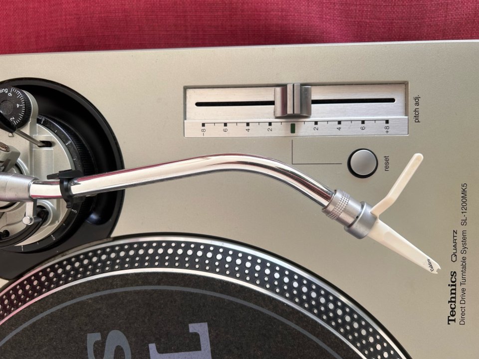 Plato vinilo Technics SL1200 MK5