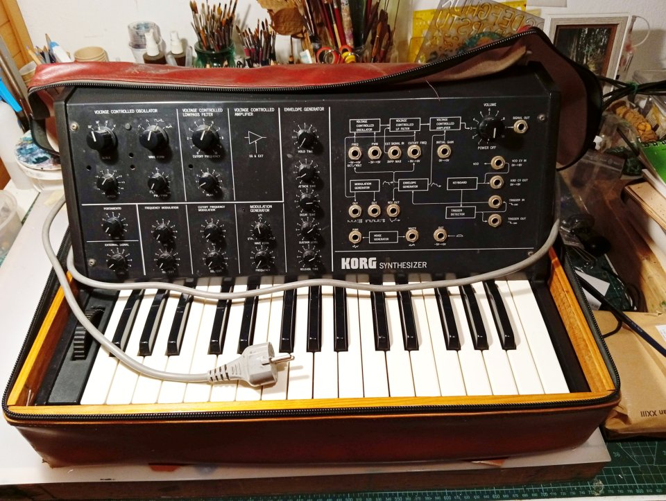 Sintetizador analógico Korg MS-10