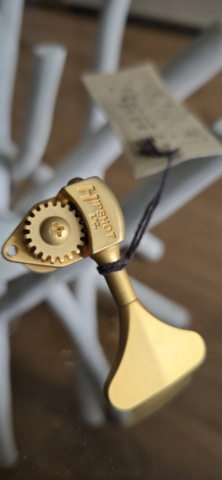 Clavijero para bajo eléctrico de la marca Hipshot