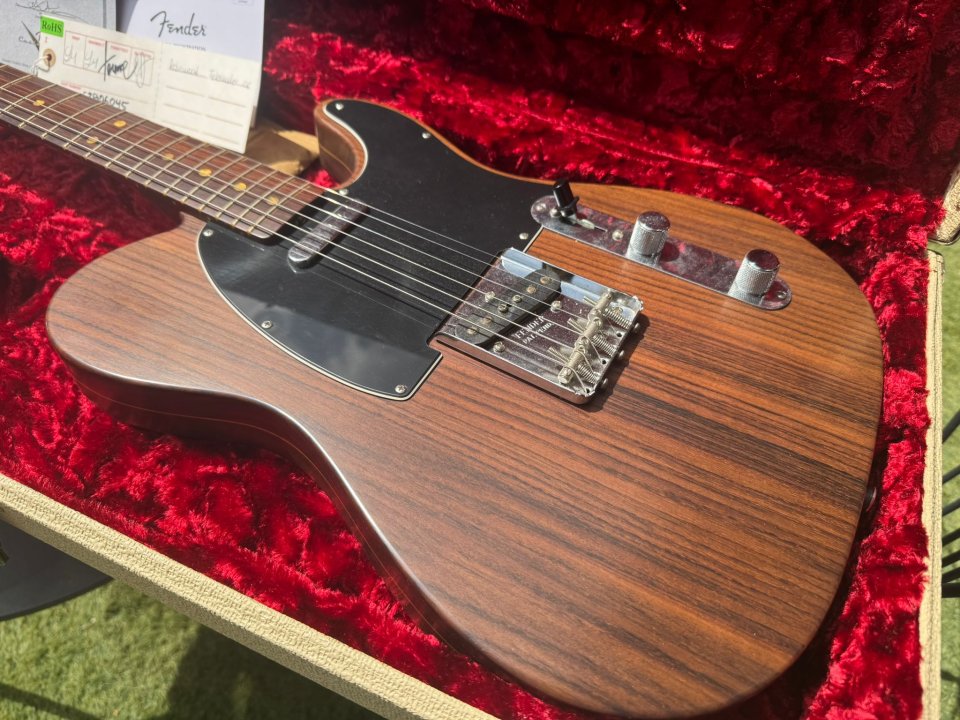 Fender Telecaster Rosewood Cs de segunda mano · Foto 2 de 10 · Murcia · 4200 €