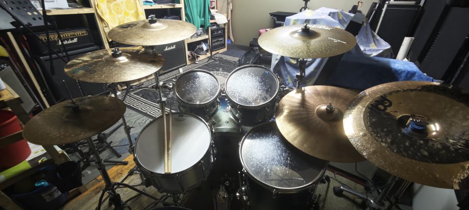 Mapex Saturn Renew Teal Blue Fade 22/10/12/16 de segunda mano · Foto 2 de 8 · Barcelona · 990 €