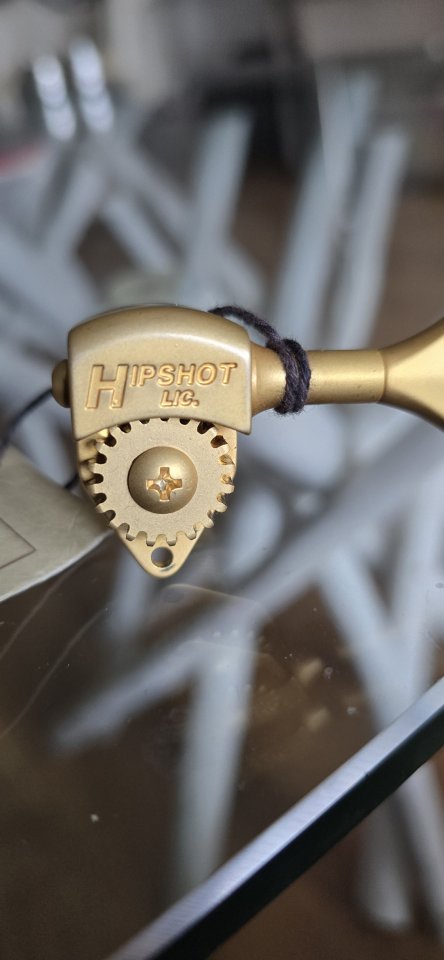 Clavijero para bajo eléctrico de la marca Hipshot