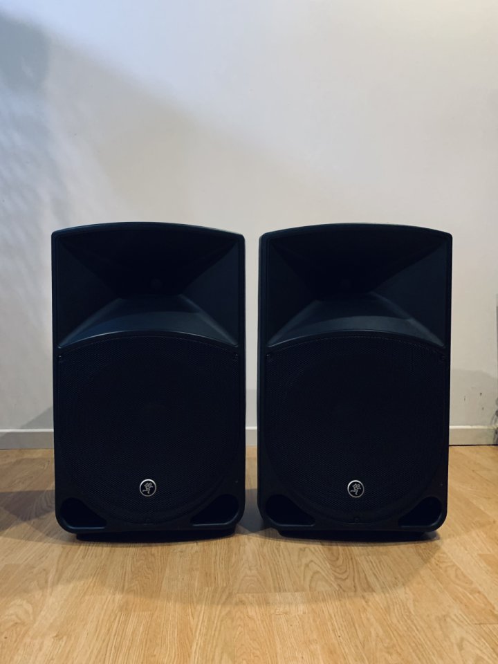 Mackie Thump 15A Altavoces Activos