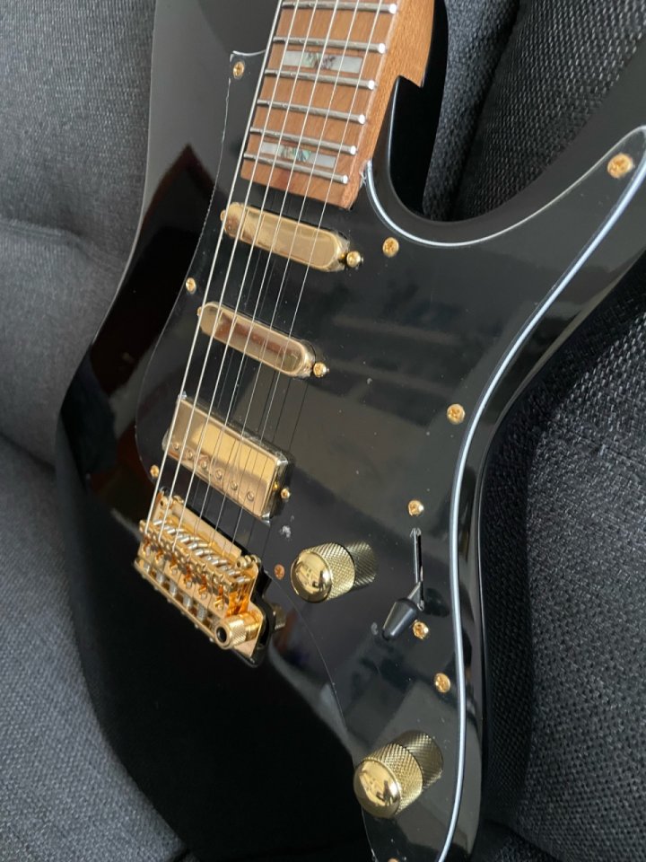 Ibanez THBB10 de segunda mano · Foto 2 de 10 · Barcelona · 1400 €