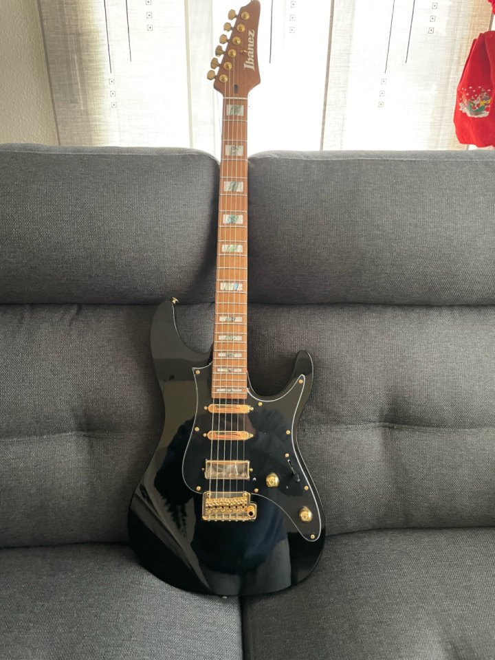 Ibanez THBB10 de segunda mano · Foto 1 de 10 · Barcelona · 1400 €