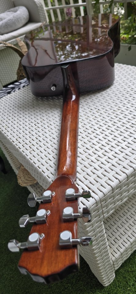 Fender CD60 de segunda mano · Foto 5 de 10 · Madrid · 150 €