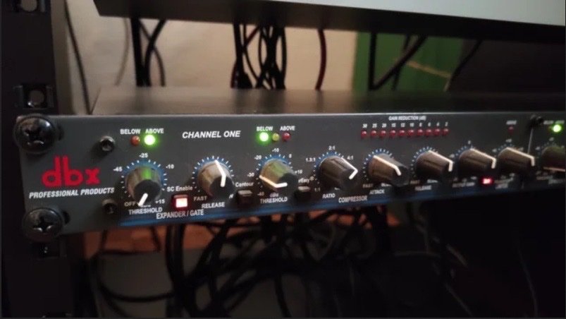 Compresor DBX 166XL de segunda mano · Foto 2 de 4 · Pontevedra · 100 €