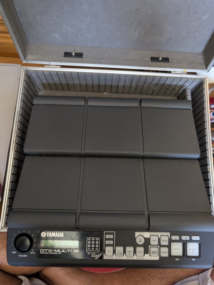 Sintetizadores, Drum Machines y Equipo De  Estudio