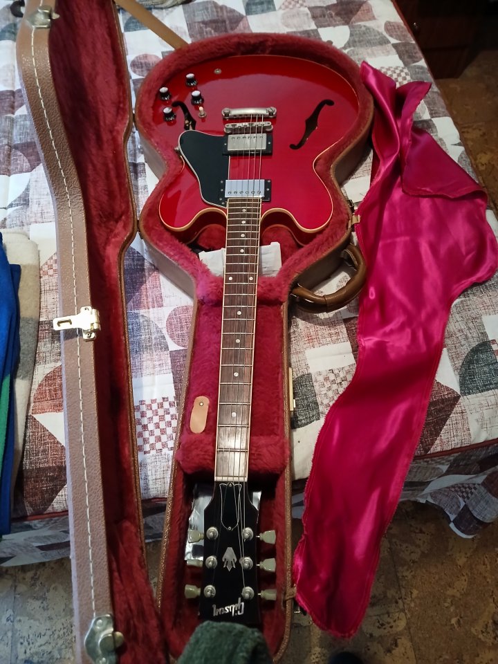 Gibson es 335 dot de segunda mano · Foto 6 de 7 · Asturias · 3400 €
