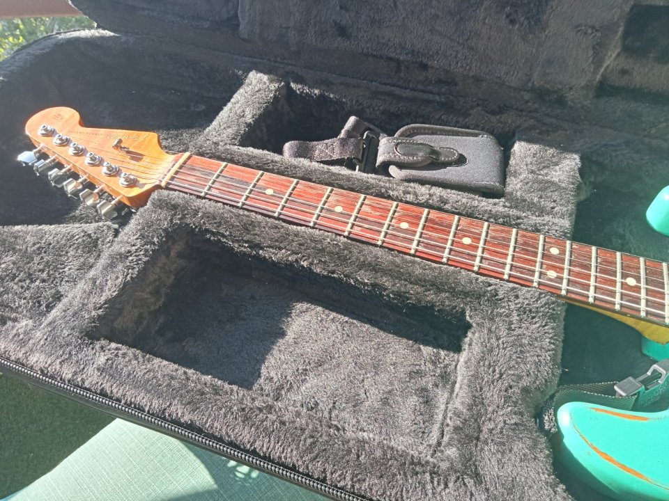 Stratocaster Relic - SOLO VENTA de segunda mano · Foto 3 de 10 · Madrid · 1850 €