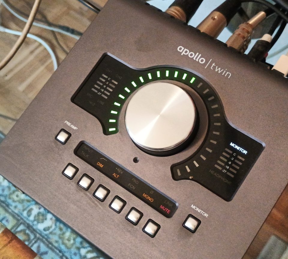 Interface UAD Apolo Twin MKII DUO de segunda mano · Foto 1 de 3 · Gipuzkoa · 400 €