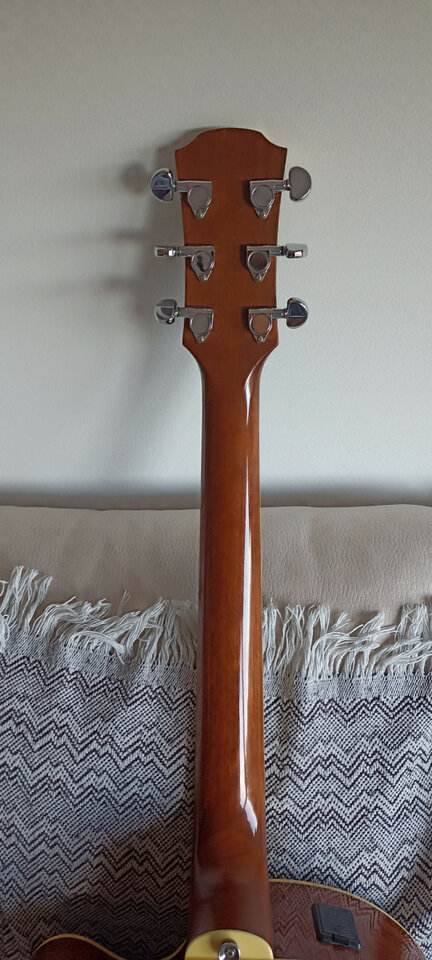 Guitarra acústica Yamaha CPX700NT + funda acolchada