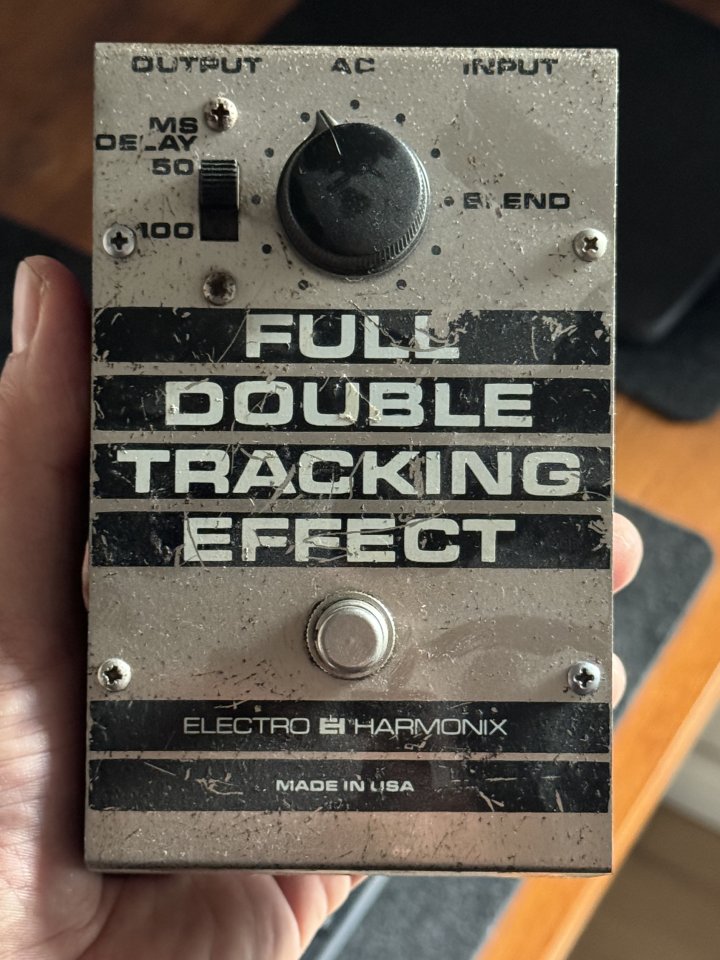 Electro-Harmonix Full Double Tracking Effect Pedal