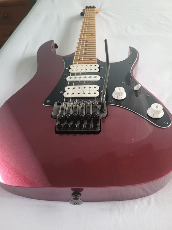 Ibanez RG 1550 PRESTIGE de segunda mano · Foto 1 de 5 · Barcelona · 900 €