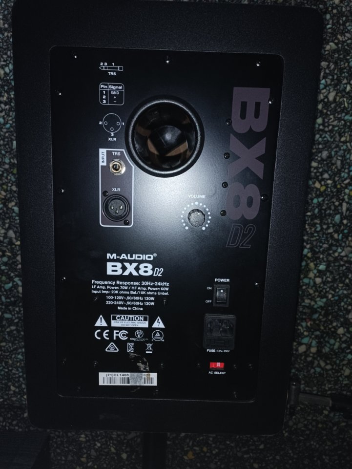 Pareja Monitores M- Audio BX8 D2 como nuevos