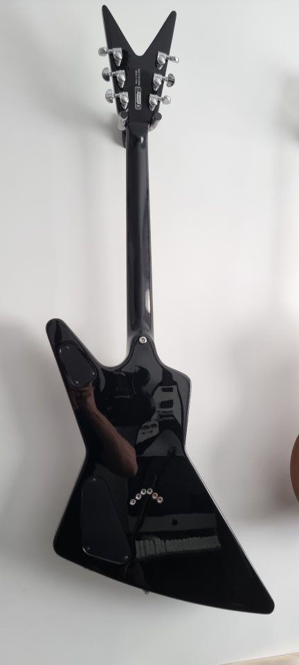 Dean Z 79 nueva y Westone Les Paul Goldtop