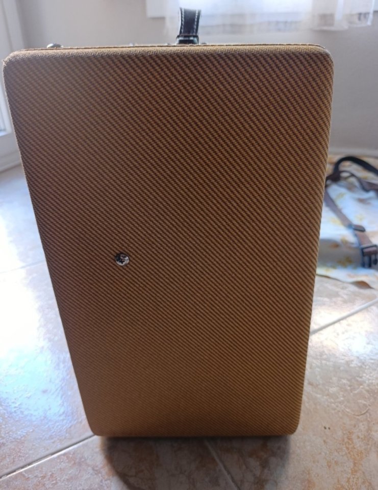 Fender blues junior IV Lacquered tweed edición limitada de segunda mano · Foto 8 de 8 · Badajoz · 600 €