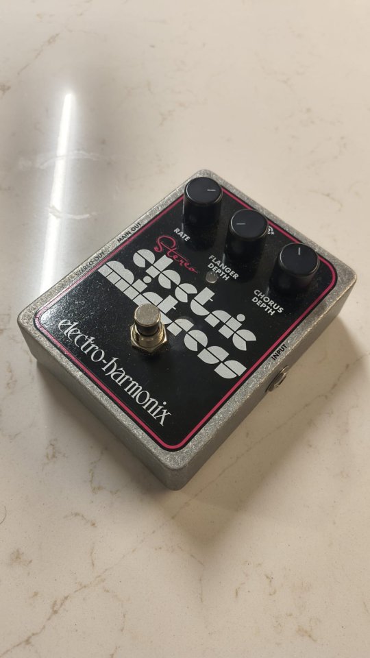 Electro-Harmonix Stereo Electric Mistress Flanger de segunda mano · Foto 2 de 4 · Barcelona · 100 €