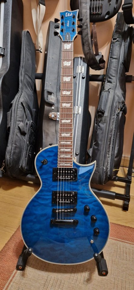 Guitarra LTD EC-1000 Piezo QM