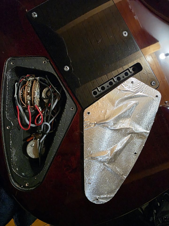 SIRE LARRY CARLTON T7 NATURAL + Estuche foam. de segunda mano · Foto 9 de 10 · Zaragoza · 500 €