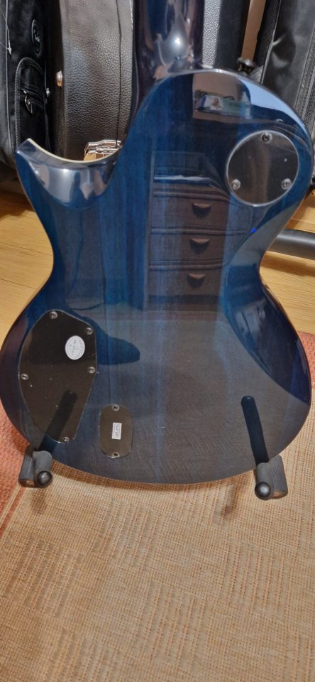 Guitarra LTD EC-1000 Piezo QM