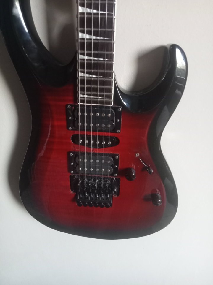 Guitarra Cort x11
