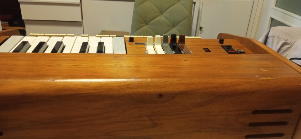 Unidad de ritmos y acompañamiento Dr. Böhm de segunda mano · Foto 3 de 3 · Madrid · 200 €