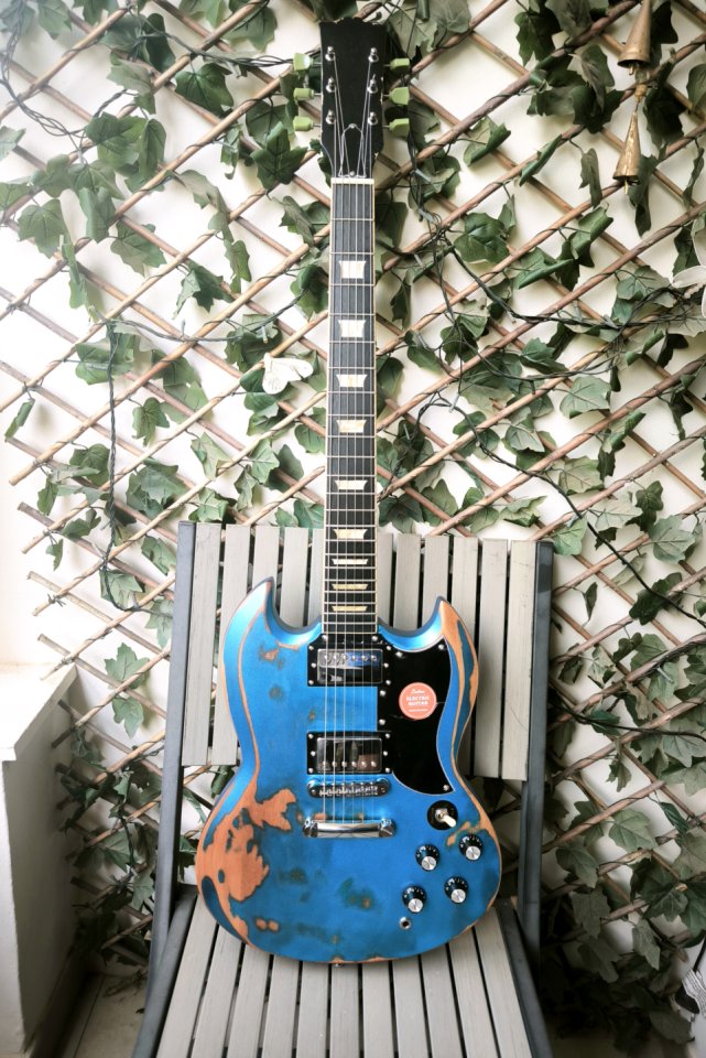 Guitarra estilo SG Heavy relic ¡NUEVA! y envío incluido de segunda mano · Foto 1 de 7 · Murcia · 249 €
