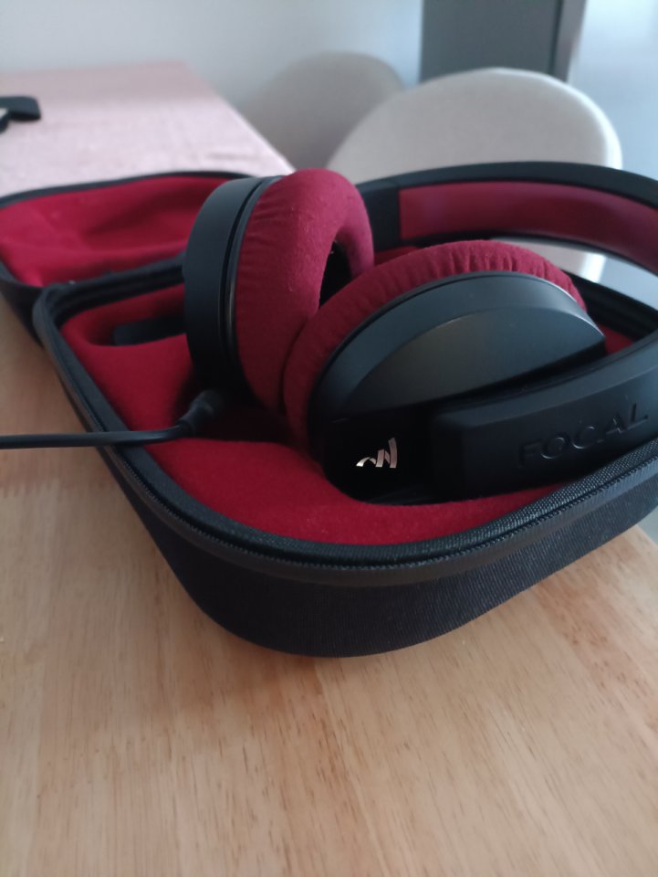 Auriculares Focal Listen Pro