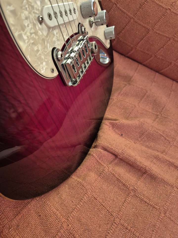 G&L S-500 USA de segunda mano · Foto 7 de 10 · Valencia · 1000 €