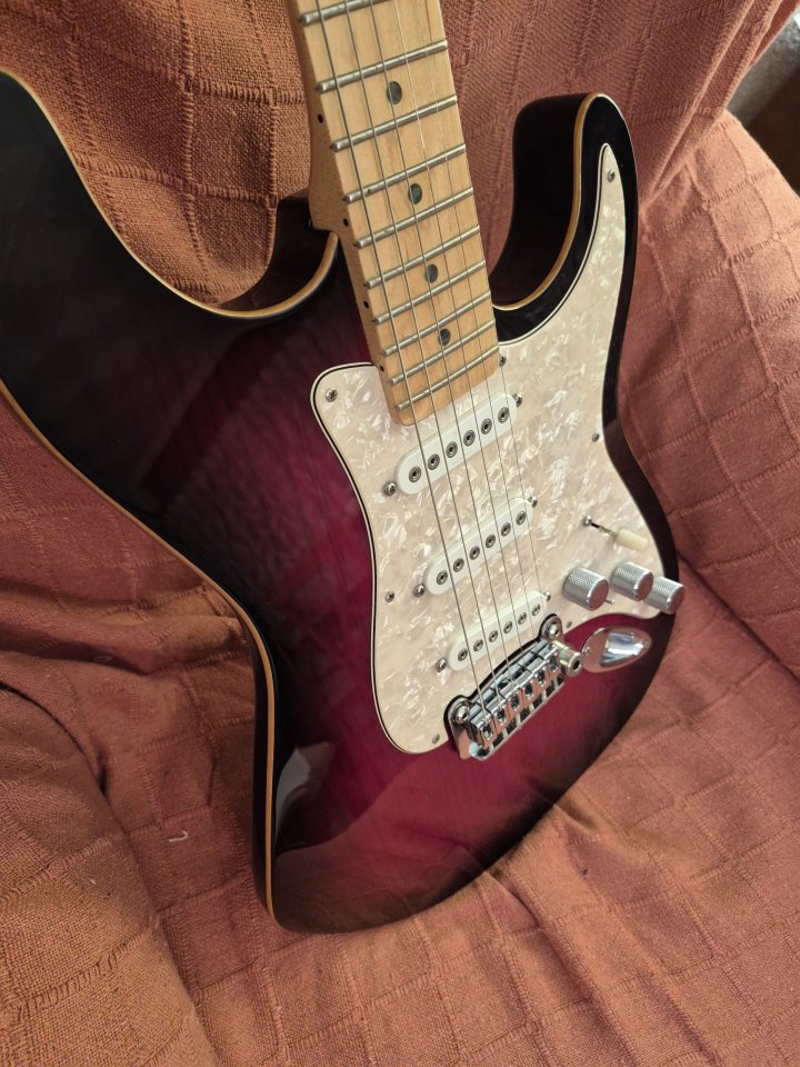 G&L S-500 USA de segunda mano · Foto 8 de 10 · Valencia · 1000 €