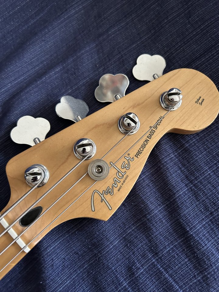 Fender Precision
