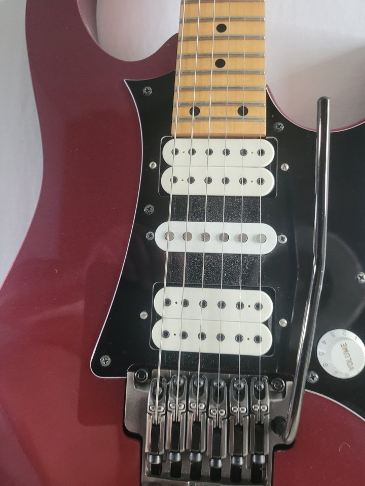Ibanez RG 1550 PRESTIGE de segunda mano · Foto 2 de 5 · Barcelona · 900 €