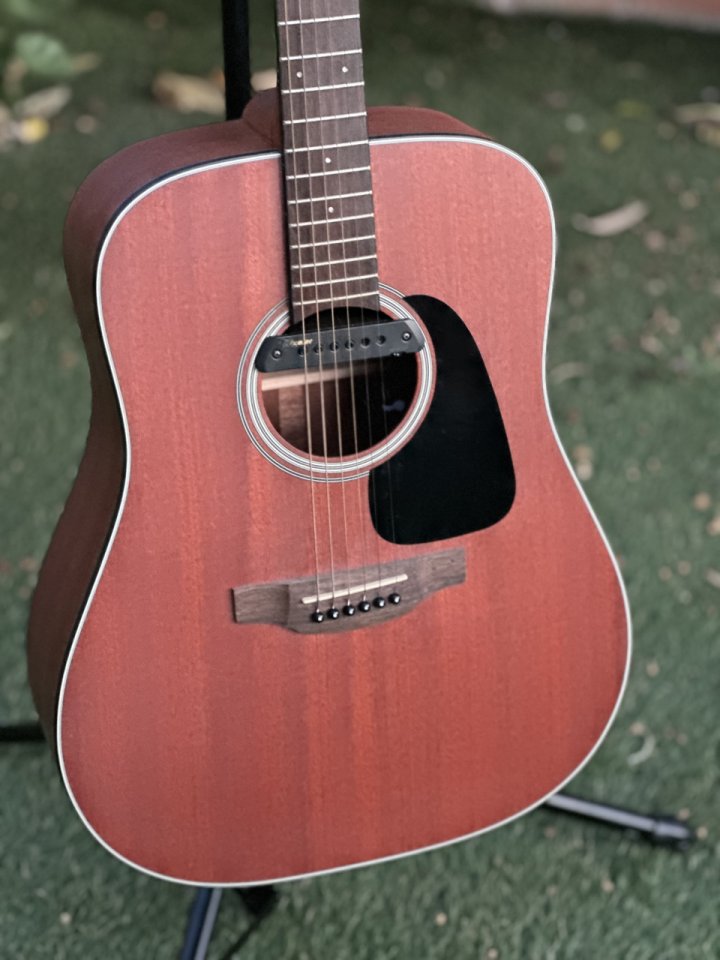 Takamine GD11 + Pastilla Takamine Triax de segunda mano · Foto 1 de 4 · Girona · 269 €