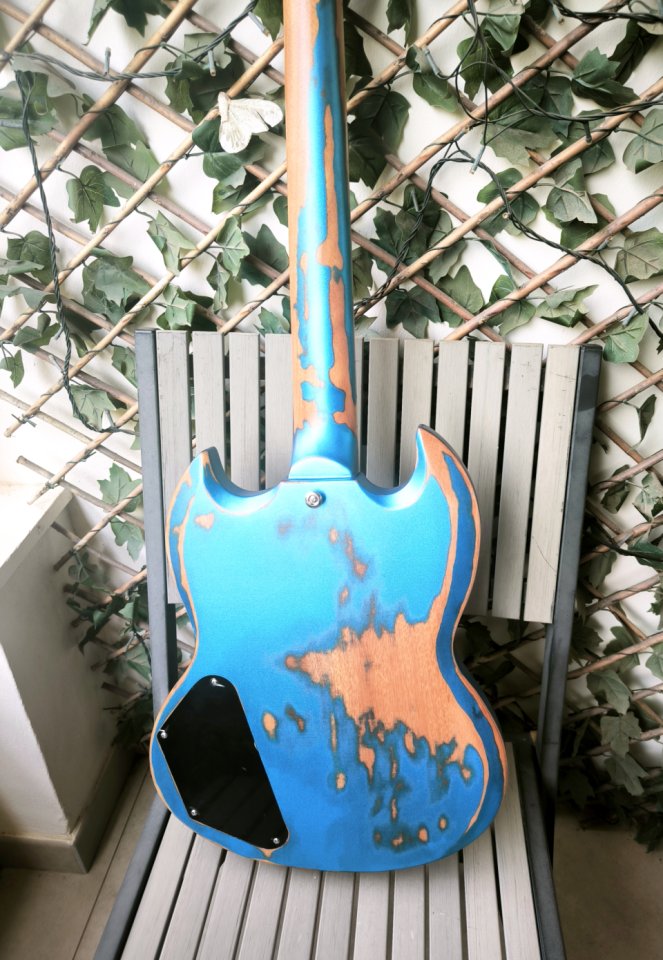 Guitarra estilo SG Heavy relic ¡NUEVA! y envío incluido de segunda mano · Foto 4 de 7 · Murcia · 249 €