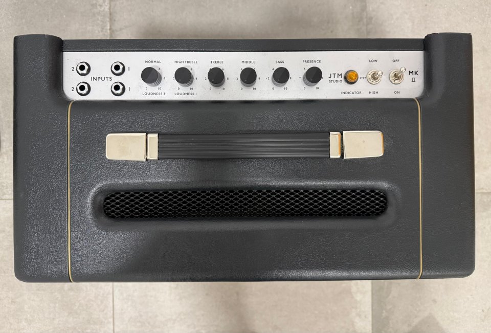 Marshall Studio jtm 20 combo