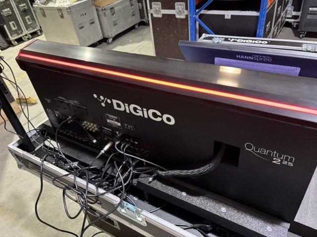 DigiCo Quantum 225 + MQRack + TCElectronic Clarity