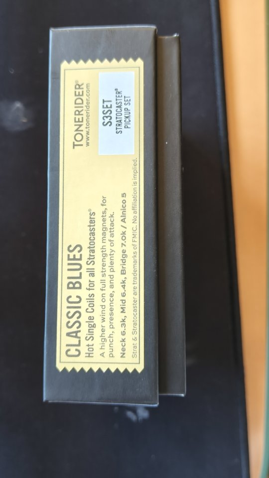 Tonerider Classic Blues Set Stratocaster de segunda mano · Foto 3 de 3 · Madrid · 95 €