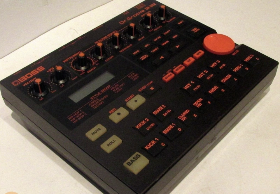 Boss DR-202 Dr. Groove – 2000s Drum Machine + fuente de Alimentation de segunda mano · Foto 3 de 3 · Madrid · 329 €