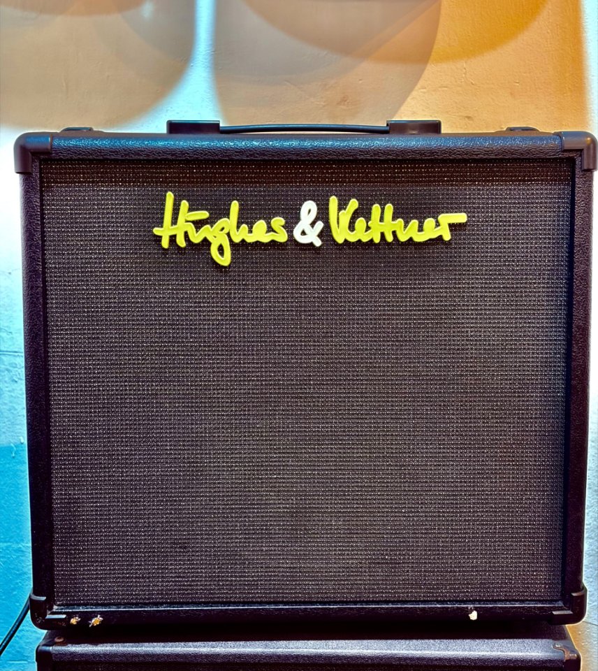 Hughes & Kettner Blue Edition 60R de segunda mano · Foto 1 de 5 · Las Palmas · 200 €