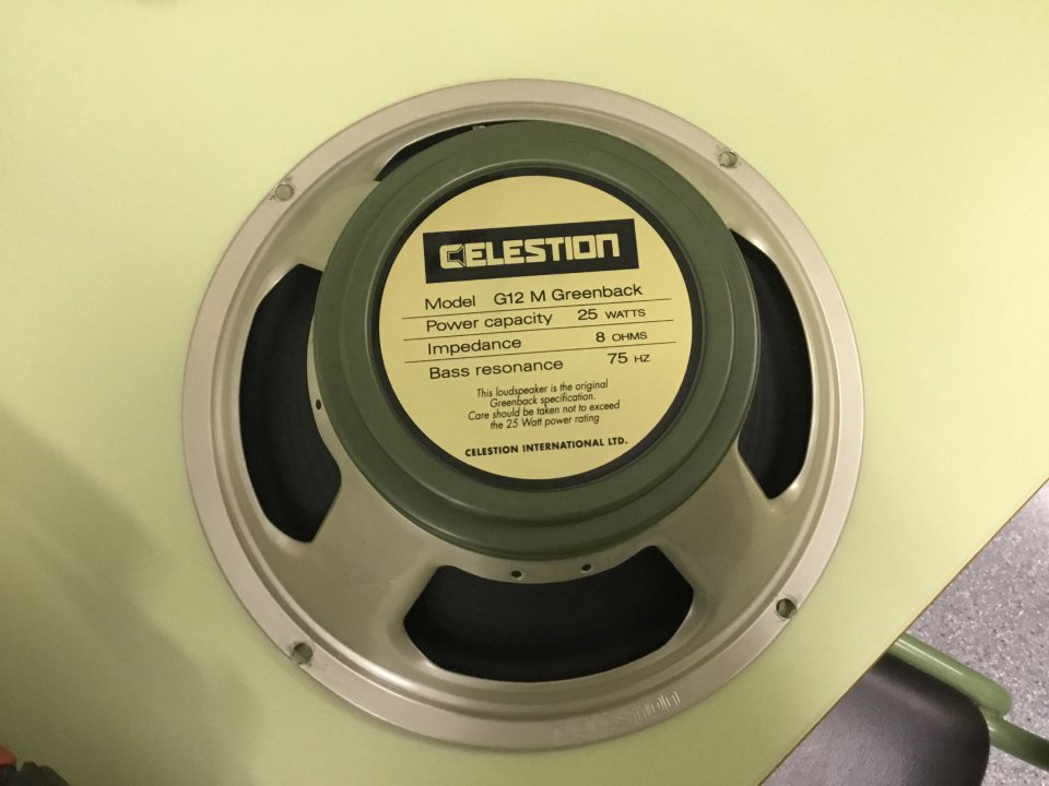 Celestion Greenback 8ohm de segunda mano · Alicante · 80 €
