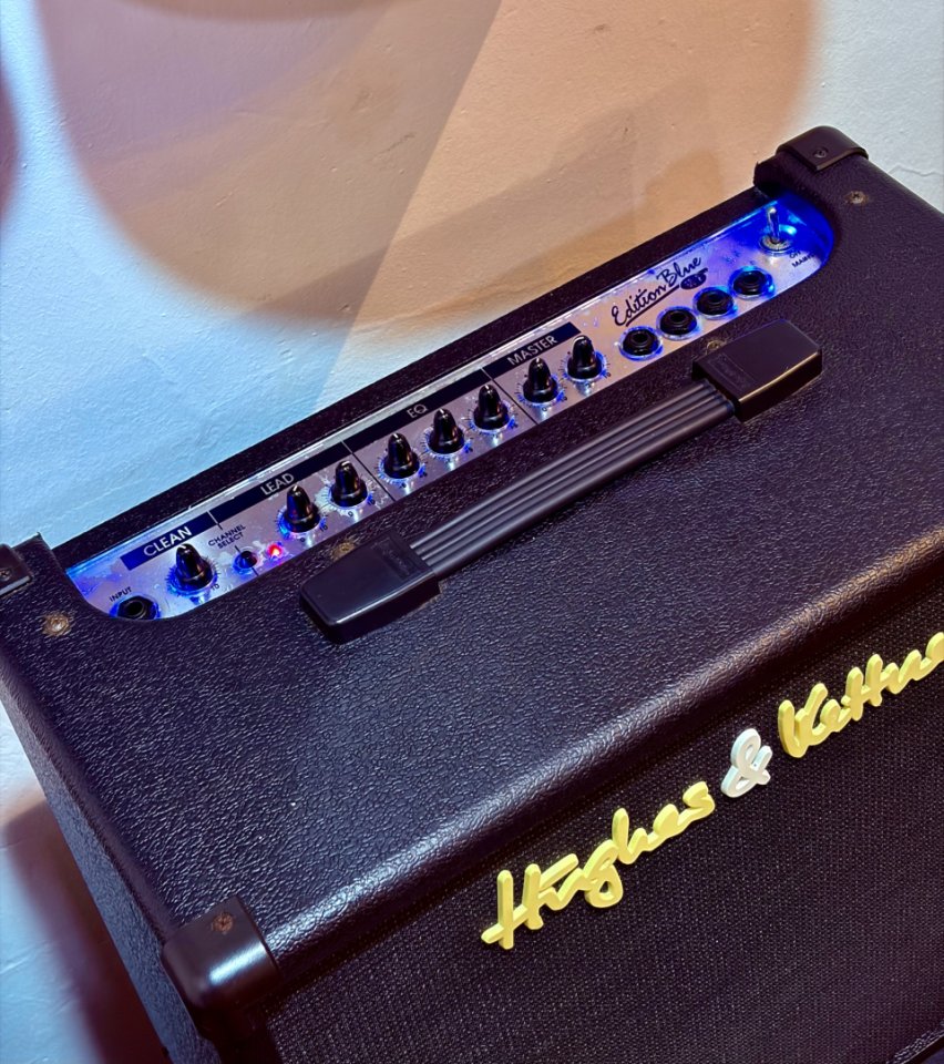 Hughes & Kettner Blue Edition 60R de segunda mano · Foto 2 de 5 · Las Palmas · 200 €