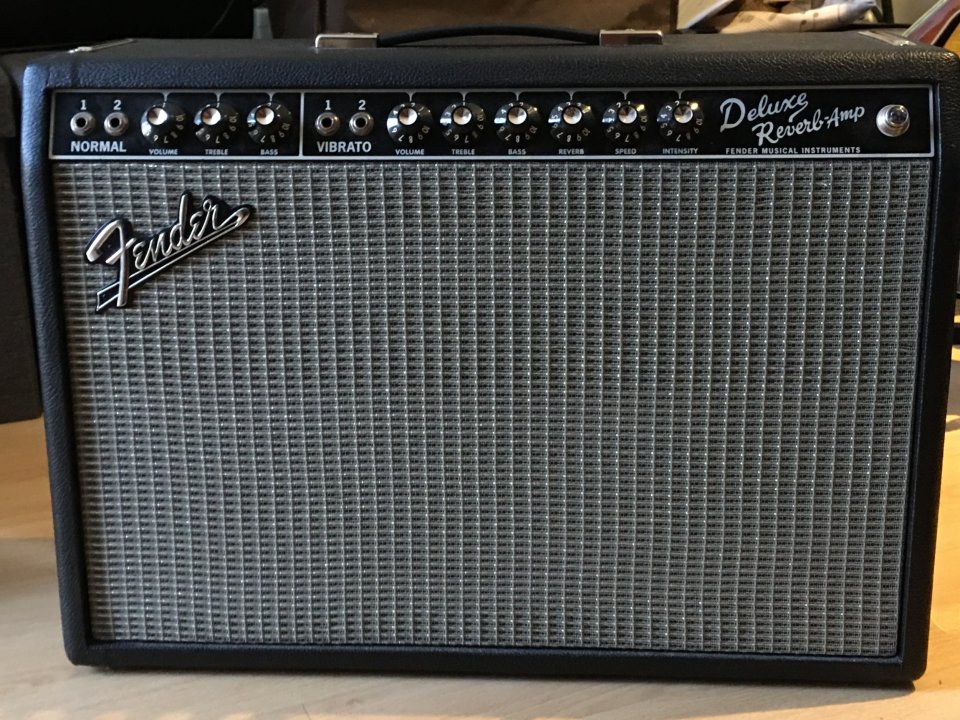 Fender Deluxe Reverb Tone Master de segunda mano · Foto 1 de 4 · Guadalajara · 800 €