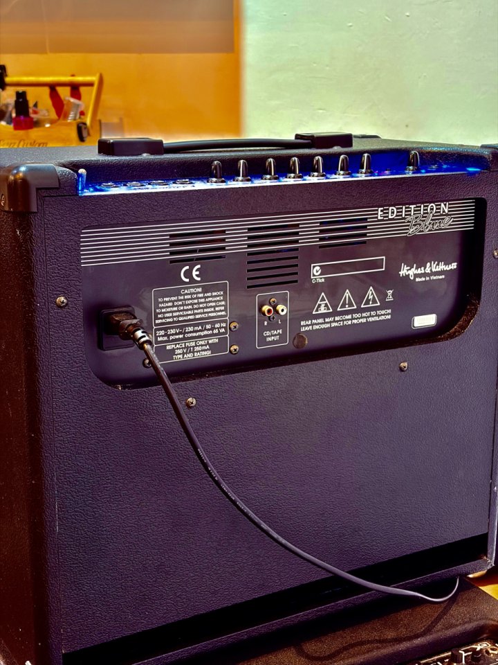 Hughes & Kettner Blue Edition 60R de segunda mano · Foto 4 de 5 · Las Palmas · 200 €