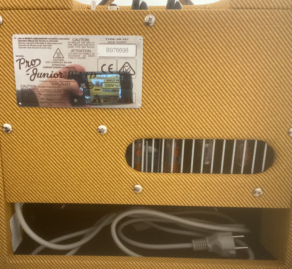 Fender Pro Junior Laquered de segunda mano · Foto 3 de 5 · Barcelona · 440 €