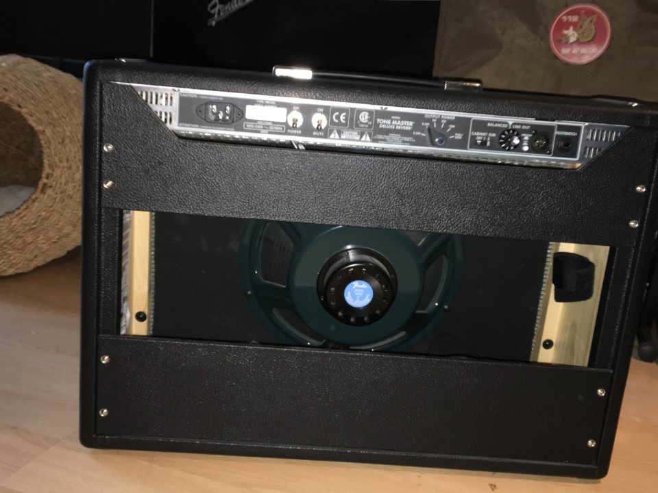Fender Deluxe Reverb Tone Master de segunda mano · Foto 3 de 4 · Guadalajara · 800 €